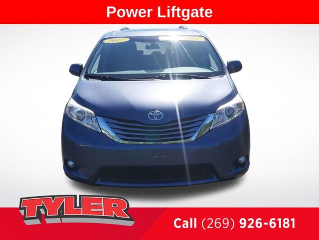 Used 2017 Toyota Sienna XLE 8 Passenger Van Passenger Van