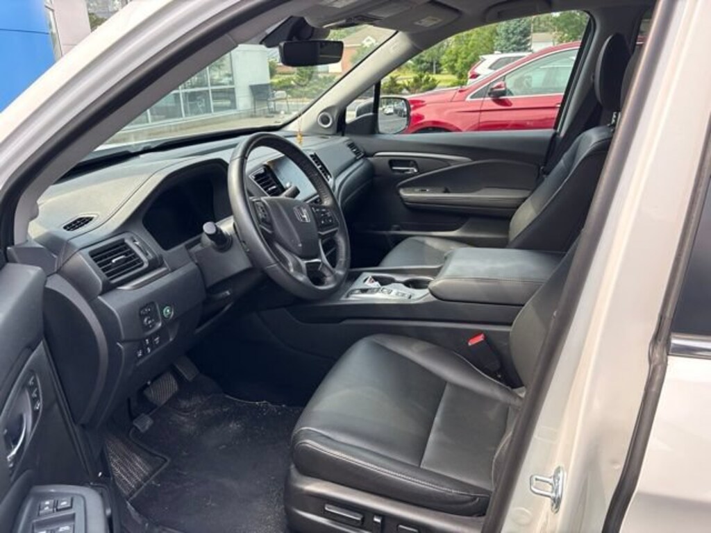 Used 2025 Honda Ridgeline RTL Truck Crew Cab