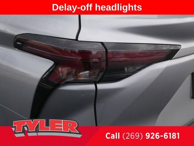 2024 Toyota Sienna XLE - Photo 12