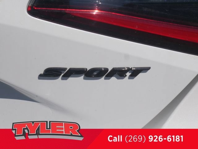 2026 Honda Civic Hatchback Sport - Photo 14