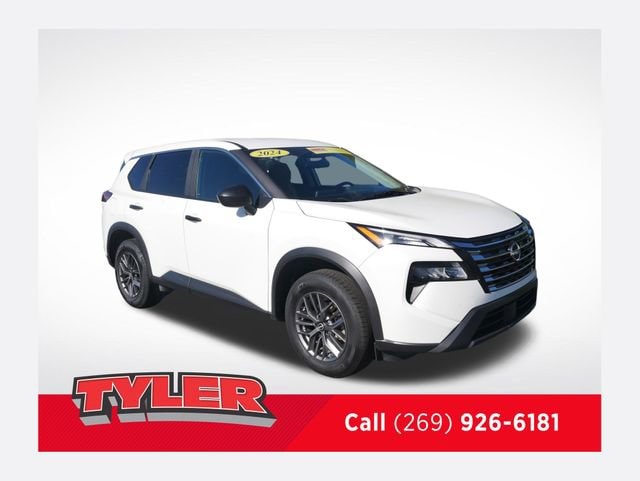 2024 Nissan Rogue S FWD's photo
