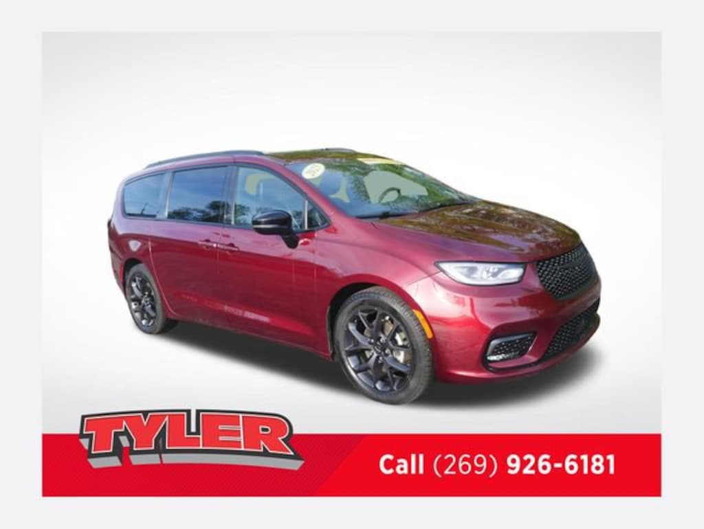 Used 2023 Chrysler Pacifica Limited Van Passenger Van