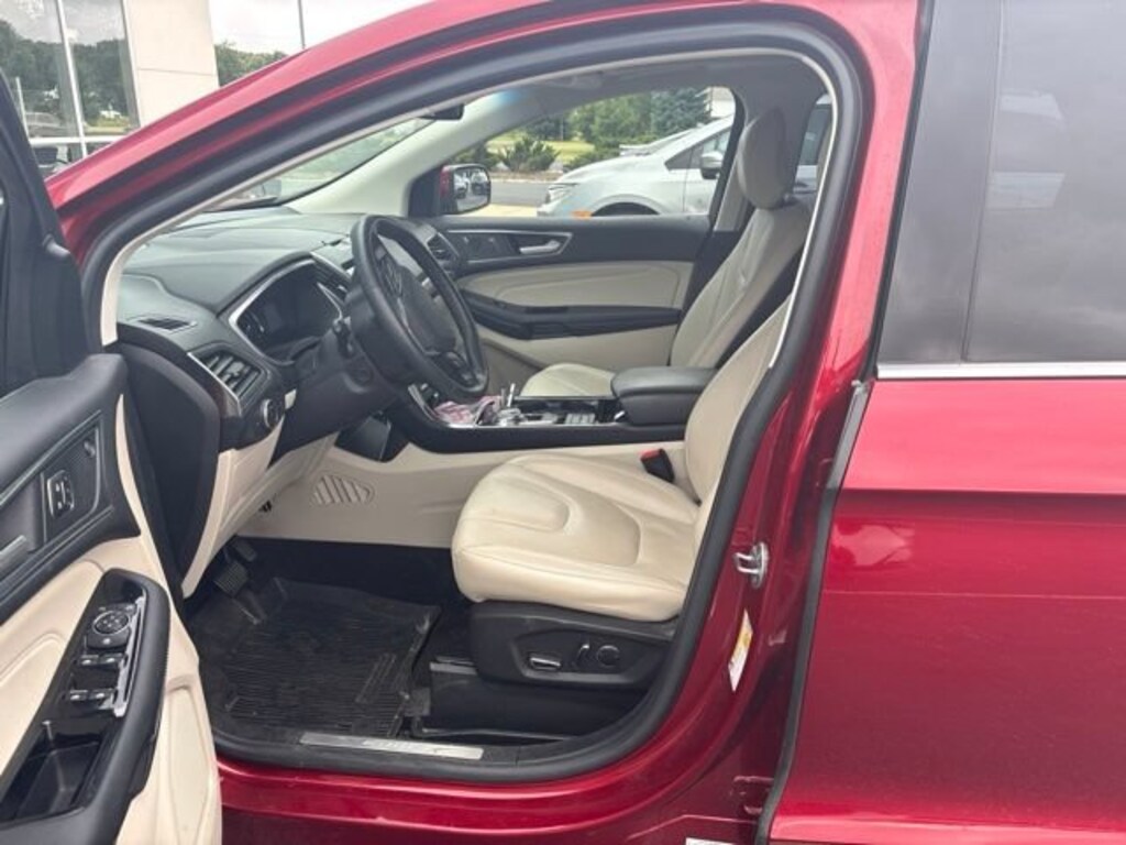 Used 2019 Ford Edge Titanium SUV