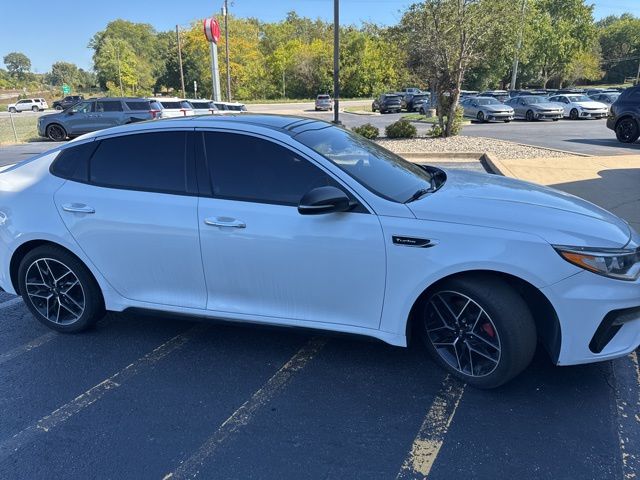 2020 Kia Optima SX photo 2