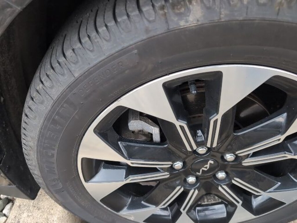 Certified 2024 Kia Carnival EX Minivan/Van