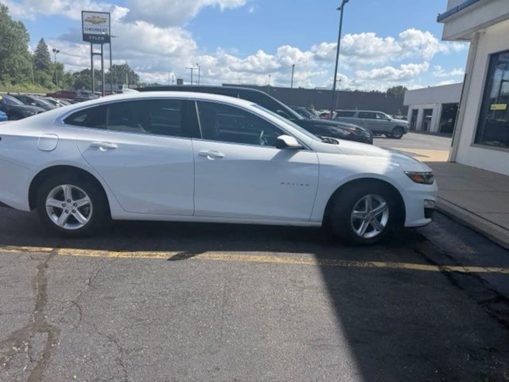 Used 2024 Chevrolet Malibu LT Sedan