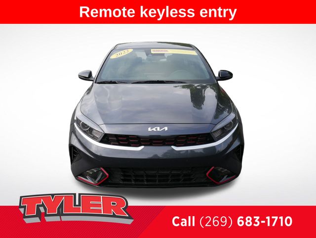 2022 Kia Forte GT-Line photo 2