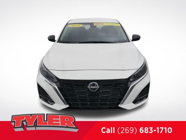 2025 Nissan Altima 2.5 SV photo 2