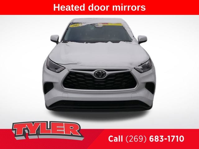 2023 Toyota Highlander L photo 2