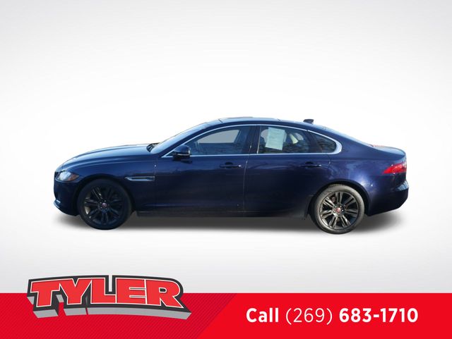 2017 Jaguar XF 35t Premium photo 4