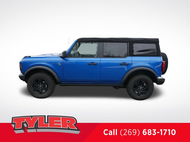 2022 Ford Bronco Black Diamond photo 4