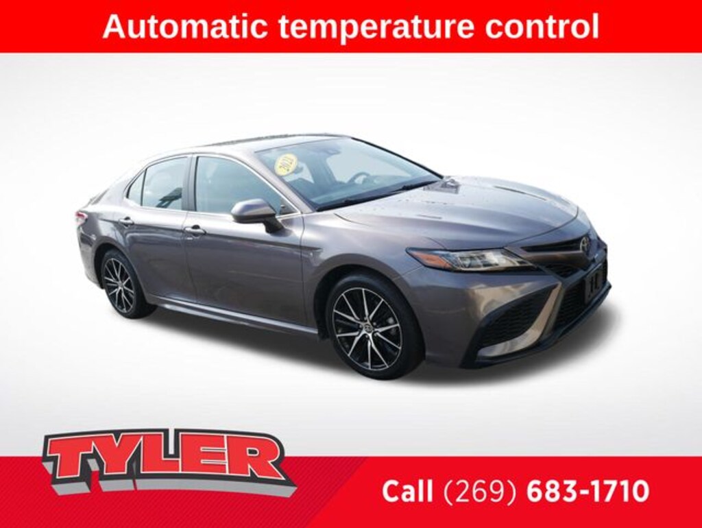 Used 2021 Toyota Camry SE Sedan