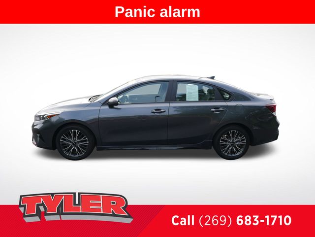 2022 Kia Forte GT-Line photo 4