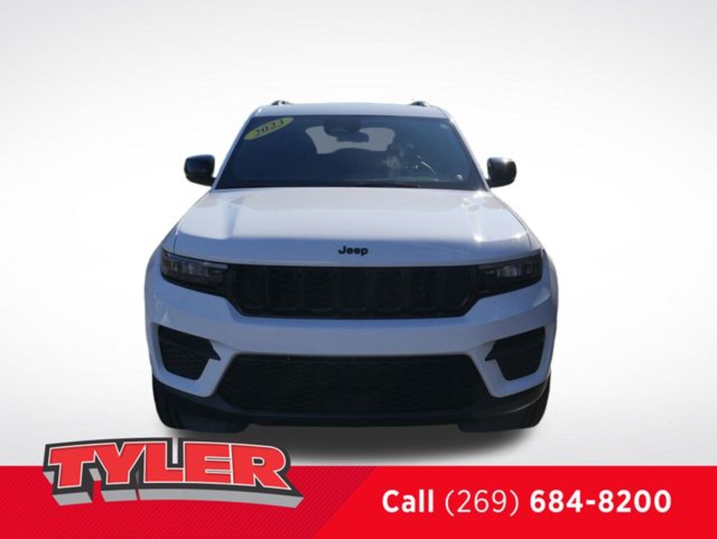 Used 2023 Jeep Grand Cherokee Altitude SUV