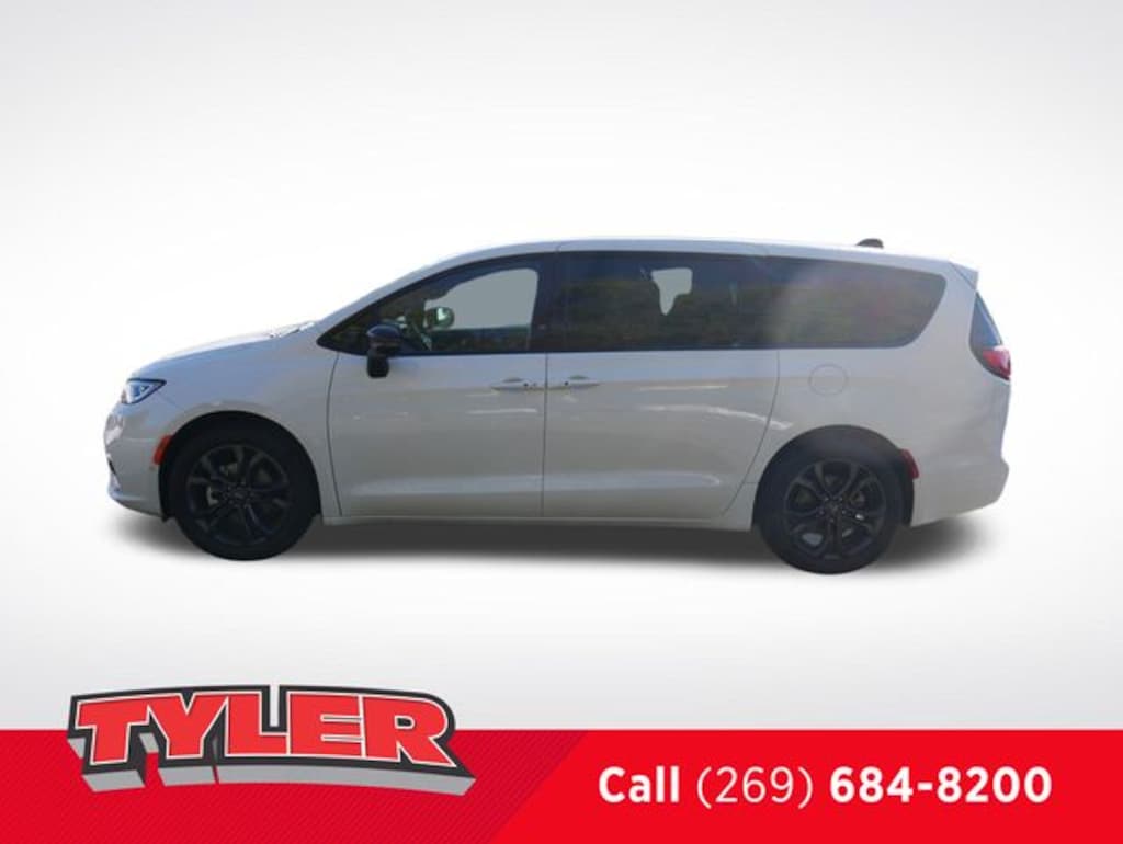 New 2026 Chrysler Pacifica Select Passenger Van