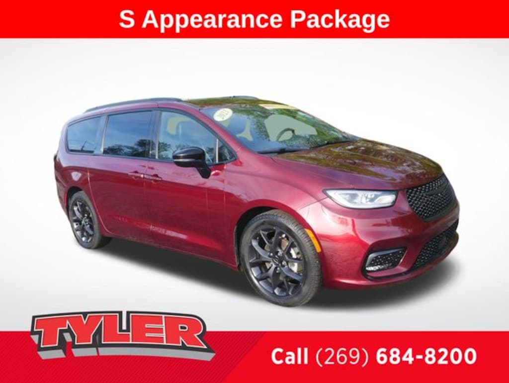 Used 2023 Chrysler Pacifica Limited Van Passenger Van