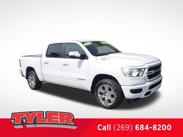 2023 RAM 1500 Big Horn/Lone Star 4x4 Crew Cab 5'7's photo
