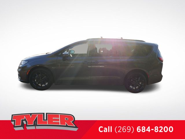 2022 Chrysler Pacifica Limited photo 4