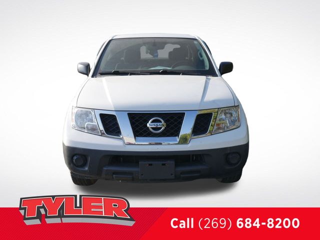 2015 Nissan Frontier King Cab photo 2