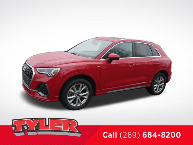 2024 Audi Q3 S line Premium photo 2