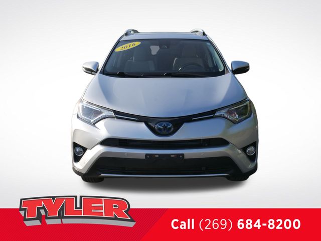 2016 Toyota RAV4 Hybrid XLE photo 2