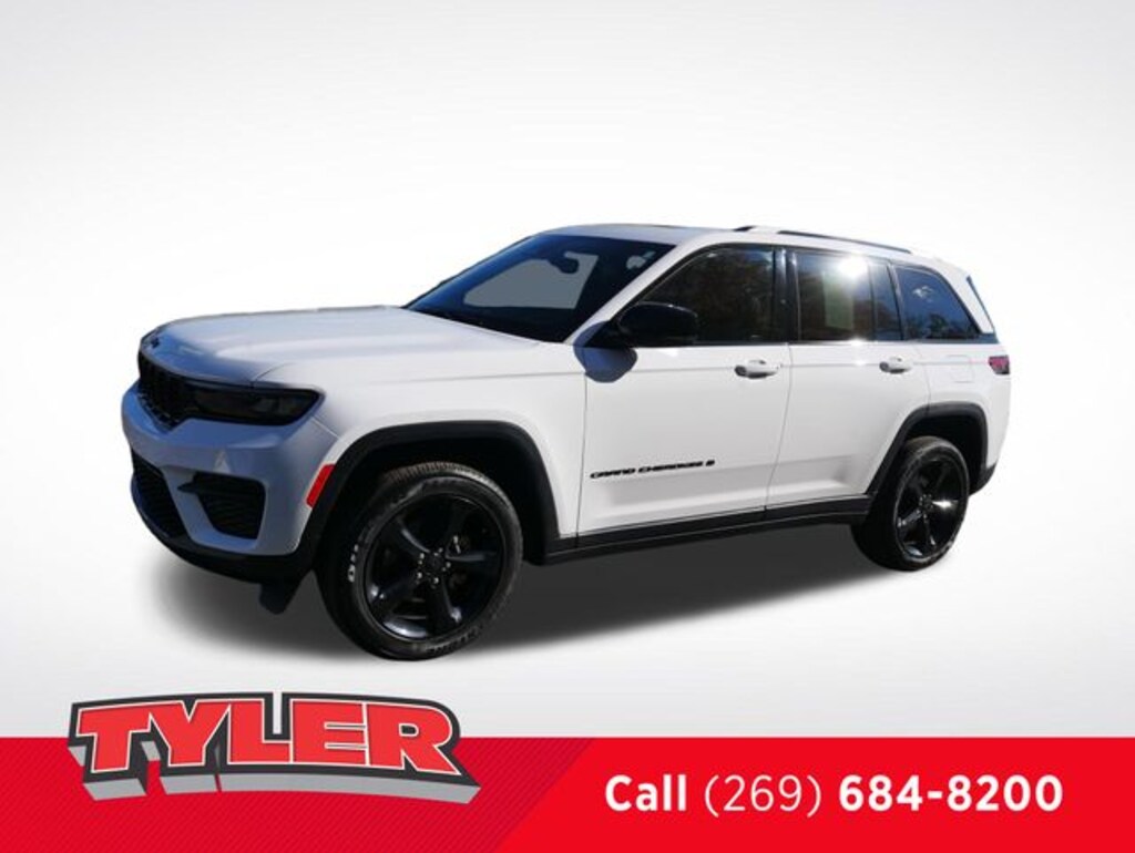 Used 2023 Jeep Grand Cherokee Altitude SUV