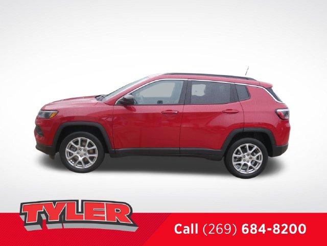 Used 2023 Jeep Compass Latitude Lux SUV