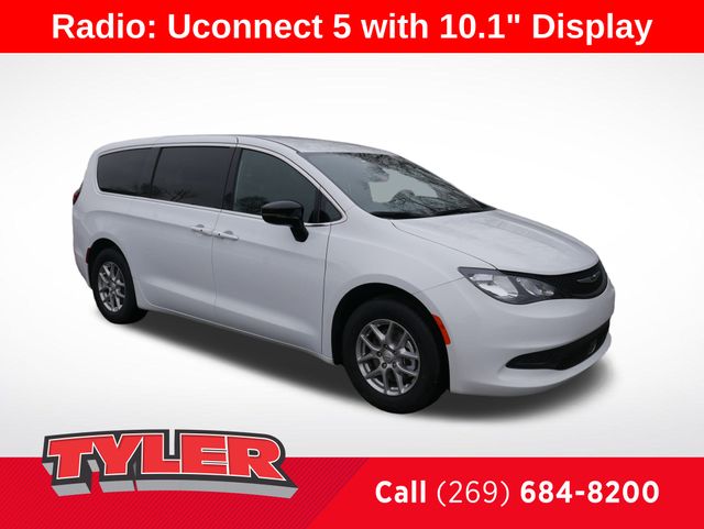 2026 Chrysler Voyager LX's photo