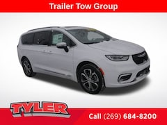 2026 Chrysler Pacifica Pinnacle Passenger Van
