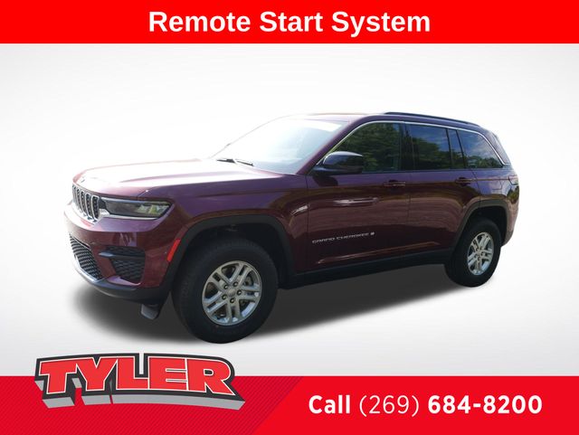 2025 Jeep Grand Cherokee Laredo photo 3