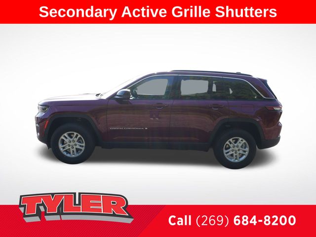 2025 Jeep Grand Cherokee Laredo photo 4