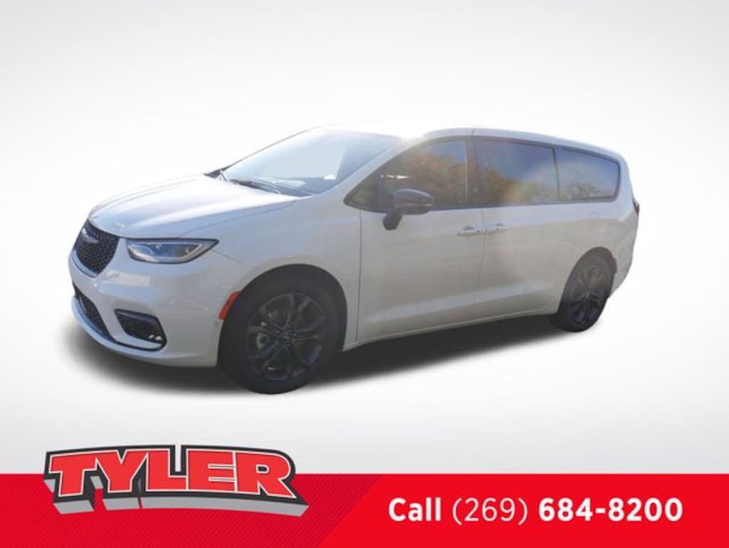 New 2026 Chrysler Pacifica Select Passenger Van