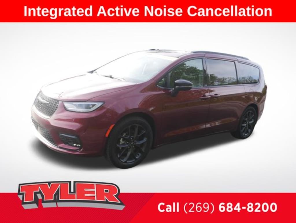 Used 2023 Chrysler Pacifica Limited Van Passenger Van