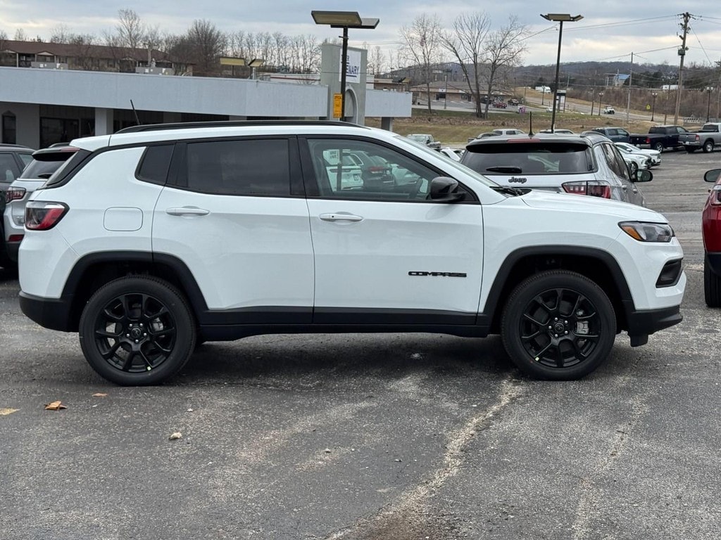 New 2026 Jeep Compass LATITUDE ALTITUDE 4X4 Sport Utility