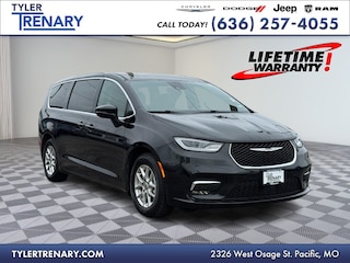 2025 Chrysler Pacifica Select FWD Van Passenger Van