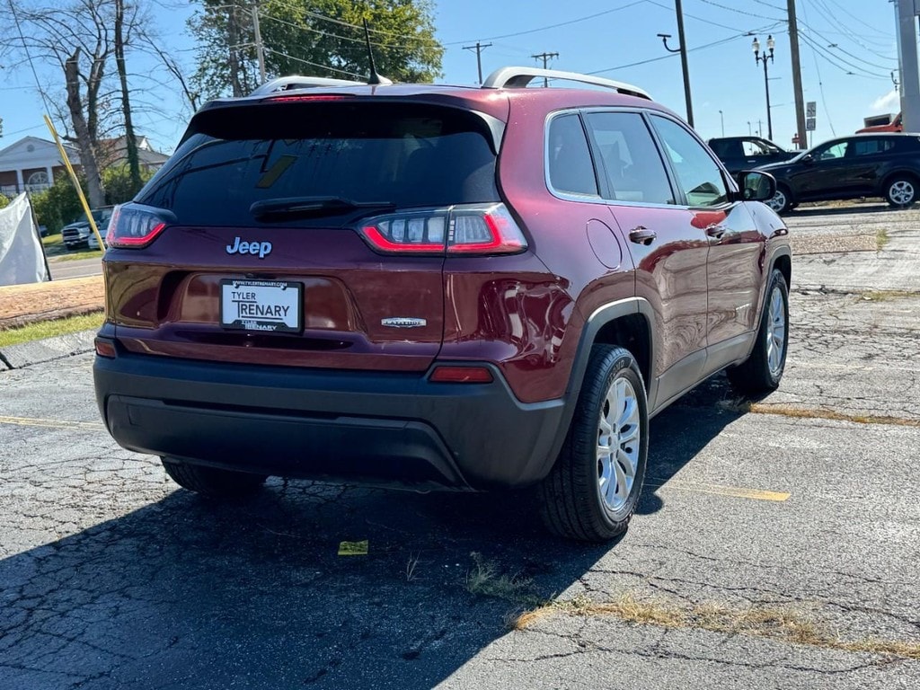 Used 2019 Jeep Cherokee Latitude FWD SUV