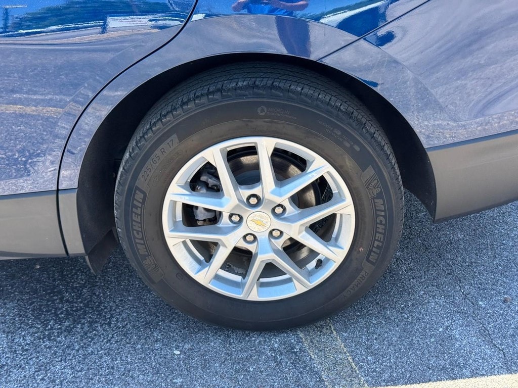 2023 Chevrolet Equinox LS - Photo 9