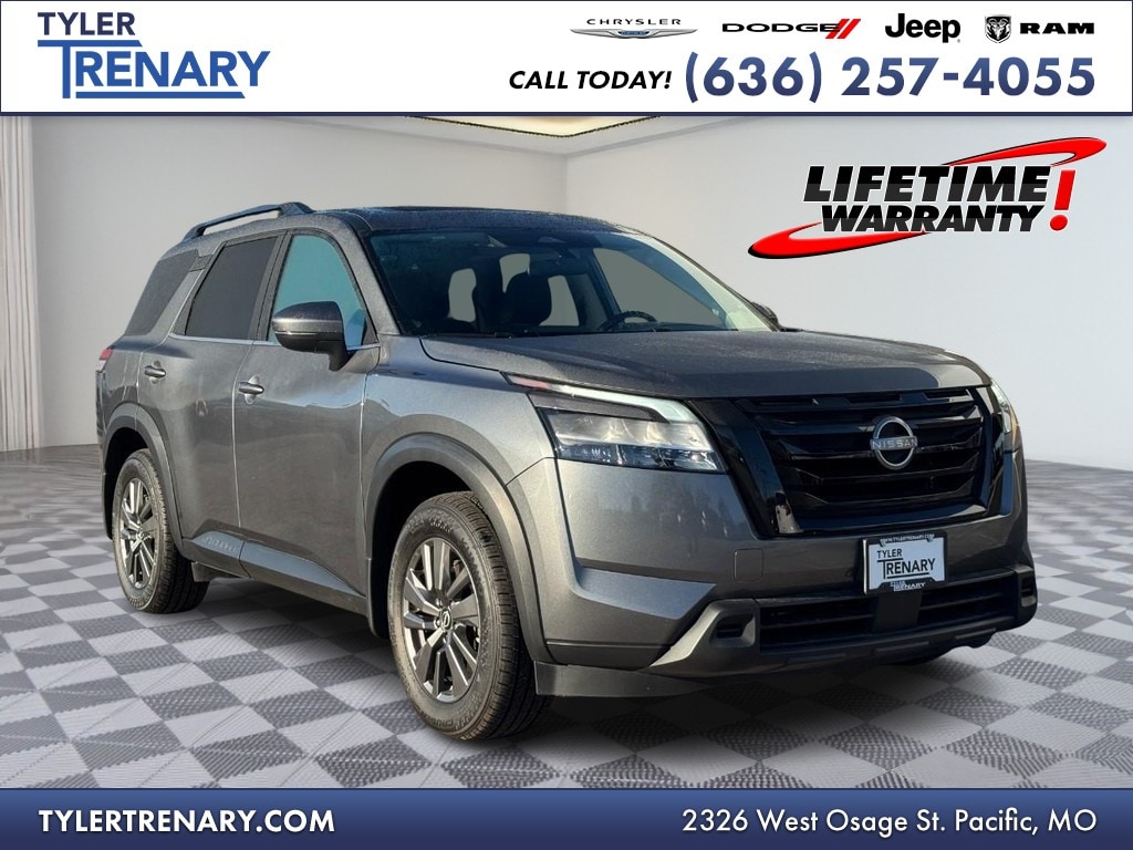 Used 2022 Nissan Pathfinder SV 4WD SUV