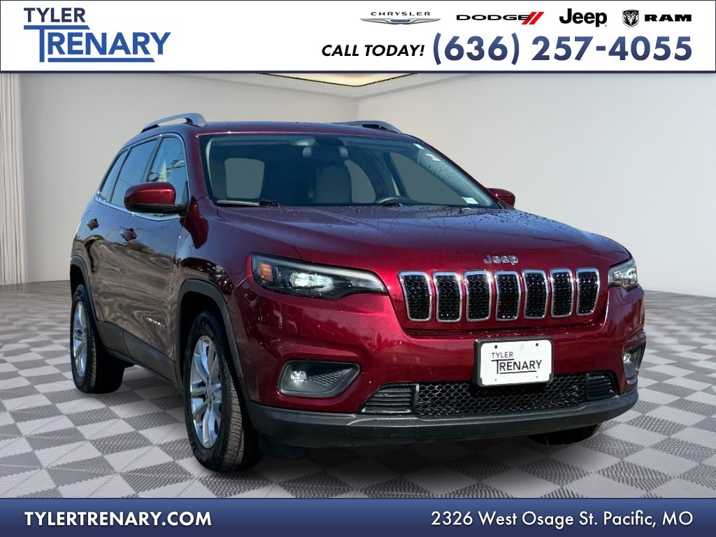 Used 2019 Jeep Cherokee Latitude FWD SUV