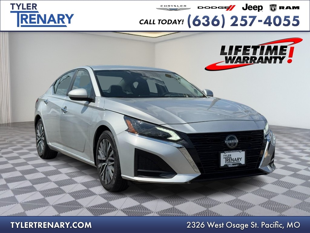 2023 Nissan Altima SV