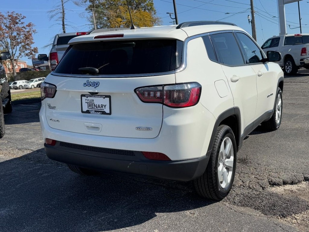 Used 2019 Jeep Compass Latitude 4x4 SUV