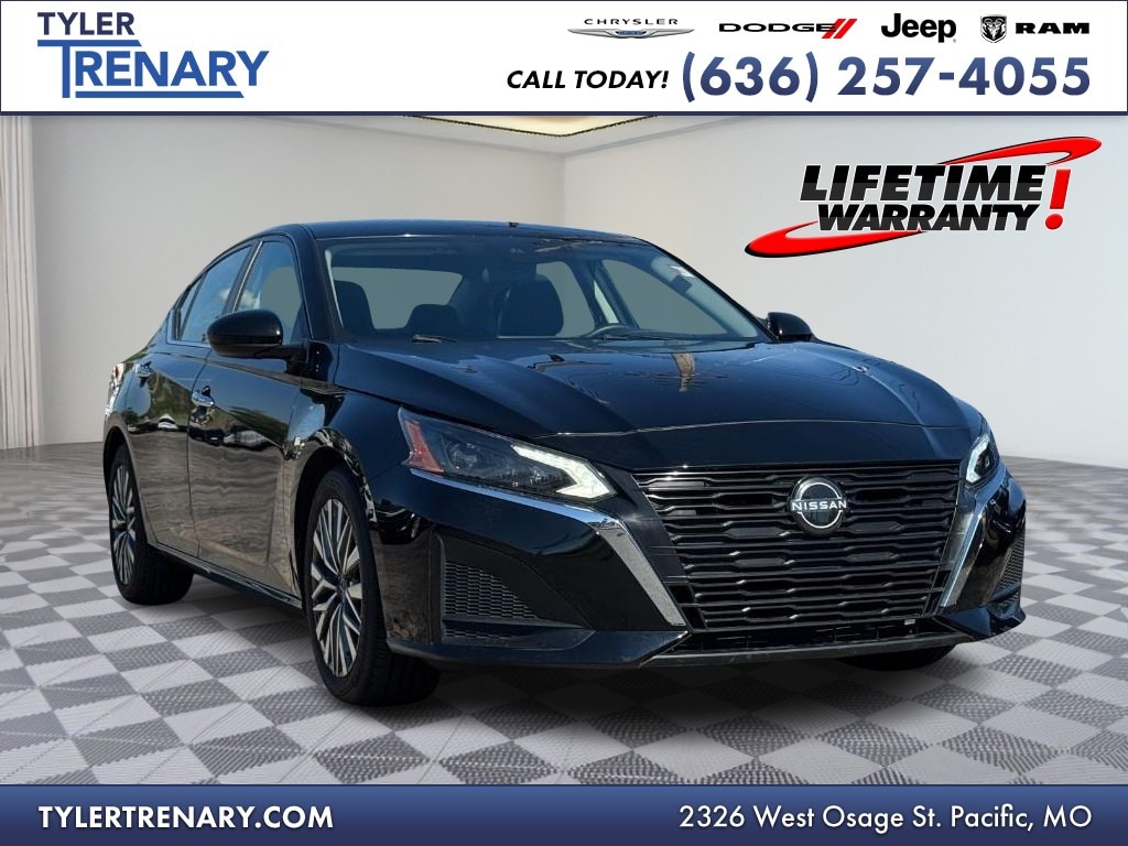 2023 Nissan Altima SV