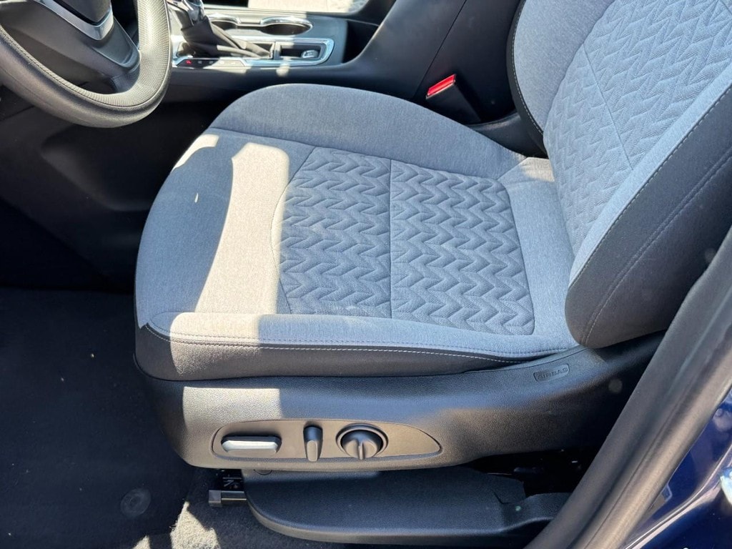 2023 Chevrolet Equinox LS - Photo 24