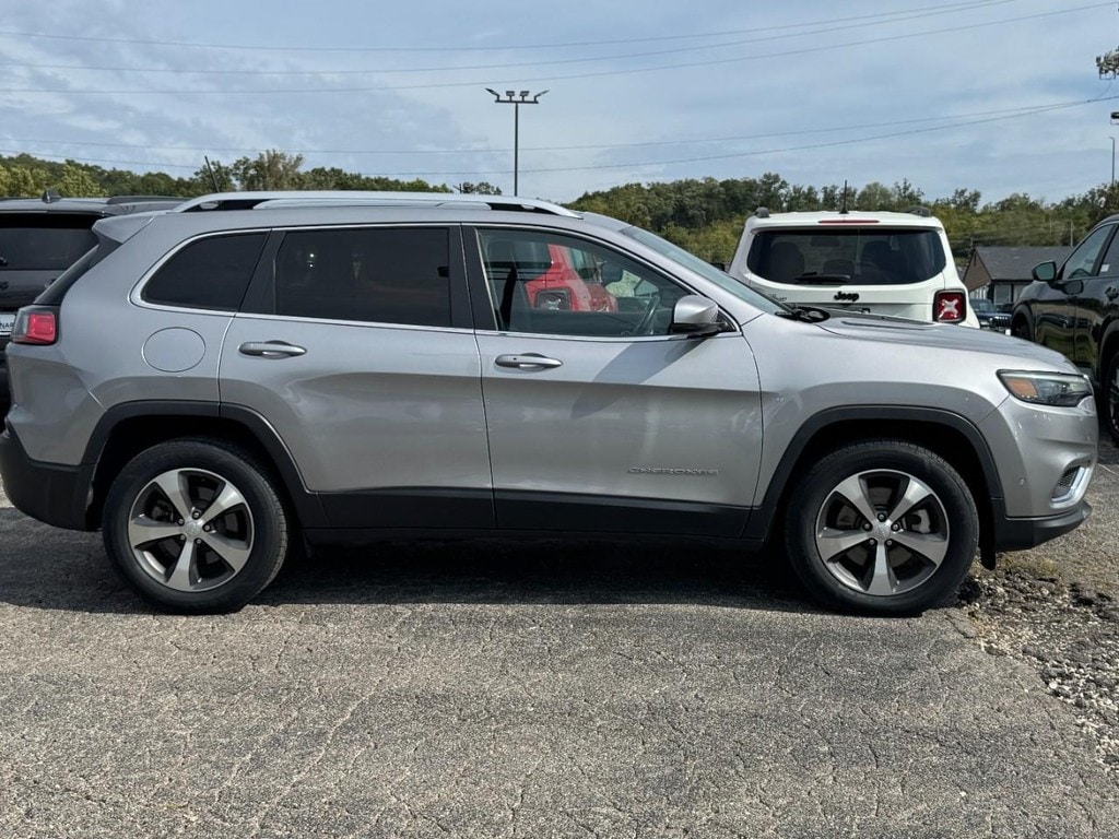 Used 2021 Jeep Cherokee Limited with VIN 1C4PJMDX1MD133679 for sale in Pacific, MO