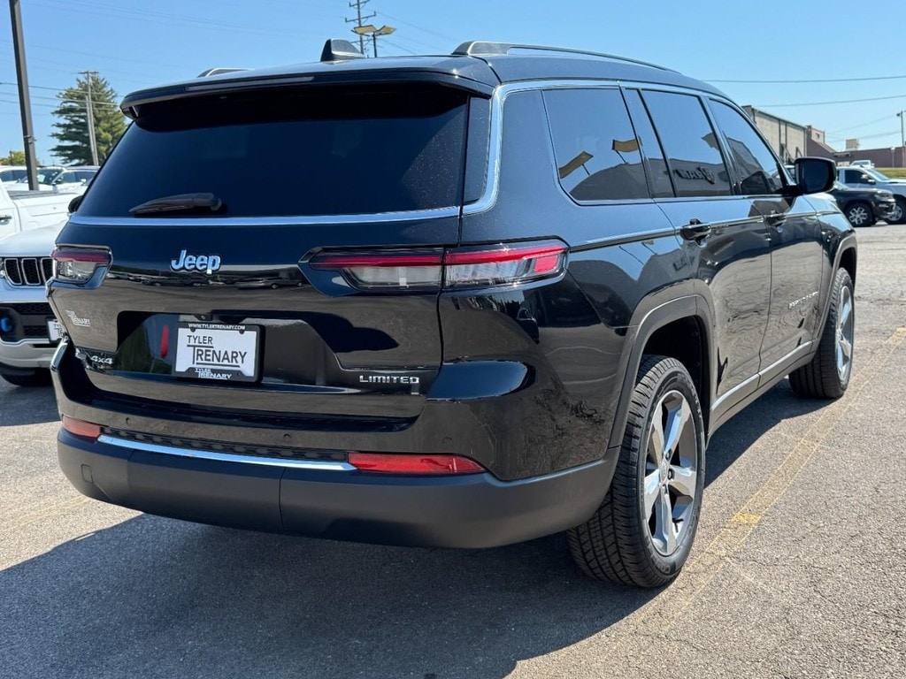 Used 2022 Jeep Grand Cherokee L Limited 4x4 SUV