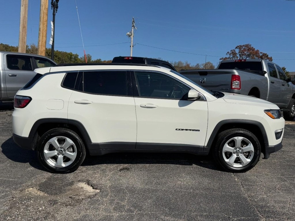 Used 2019 Jeep Compass Latitude 4x4 SUV