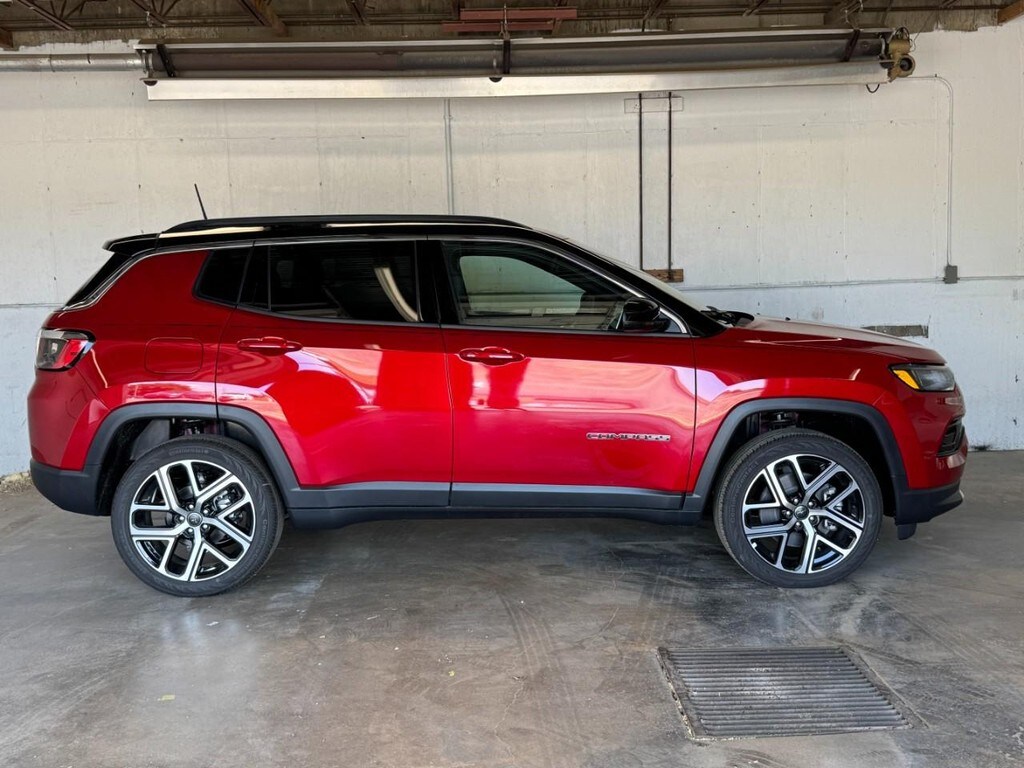 2025 Jeep Compass Limited photo 2