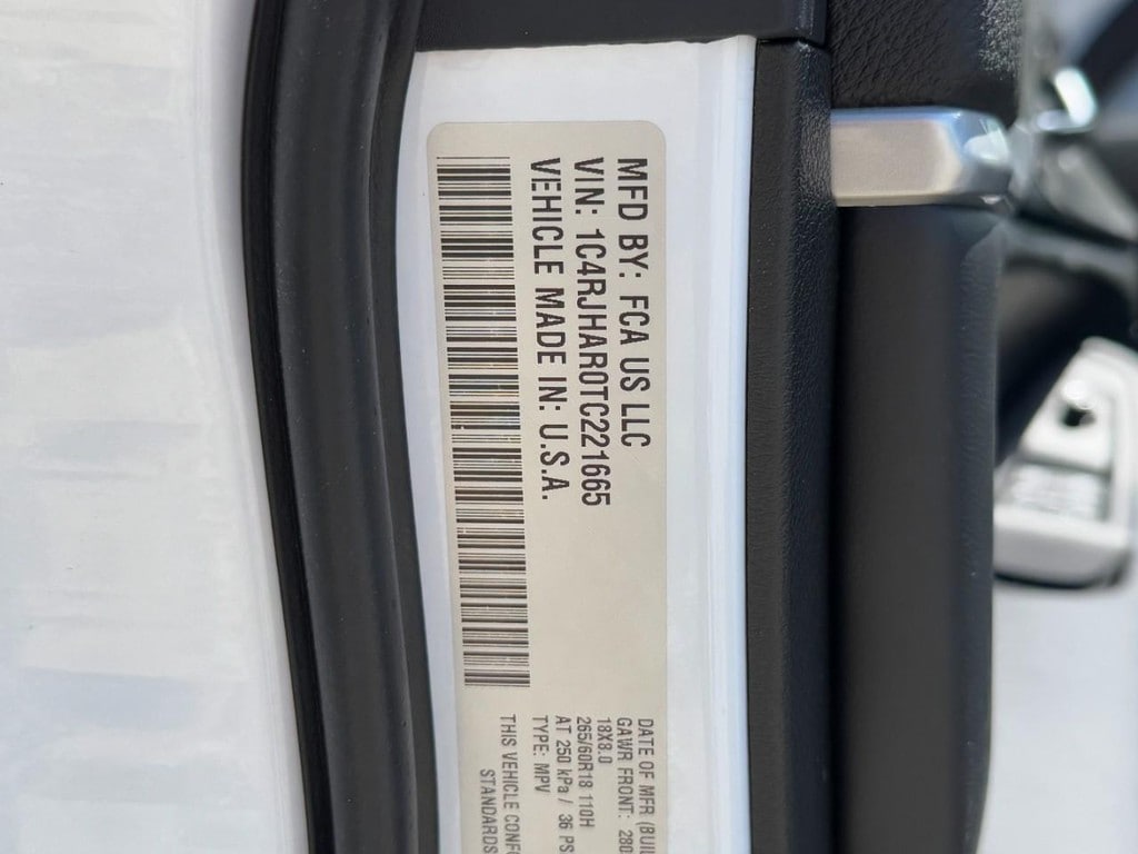 2026 Jeep Grand Cherokee Laredo - Photo 18