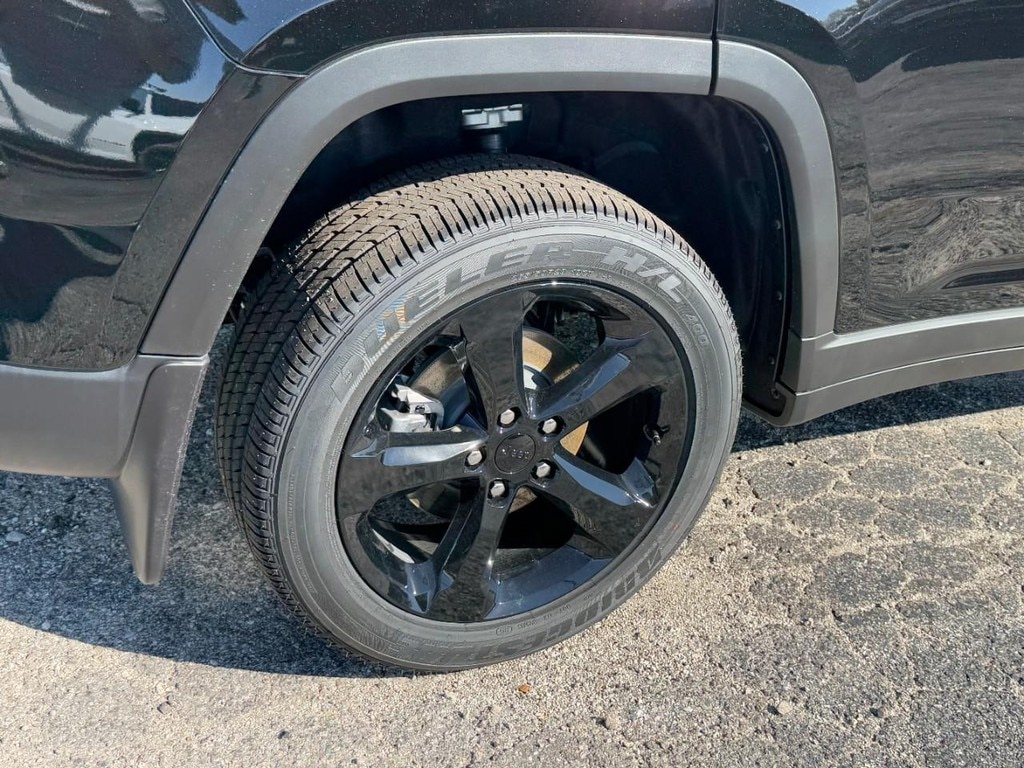 New 2025 Jeep Grand Cherokee ALTITUDE X 4X4 Sport Utility