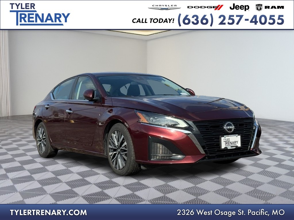 2023 Nissan Altima SV's photo